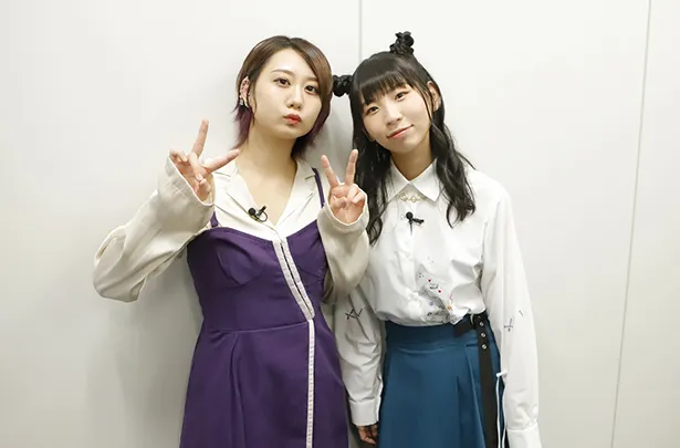【写真を見る】古川未鈴(右)＆古畑奈和(左)の“乙女酒”2SHOT