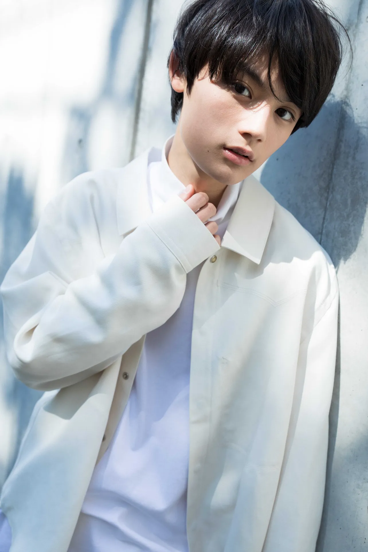 ドラマ「中3、冬、逃亡中。」(dTV チャンネル)で、中学生3年生の少年・翔太を演じている藤原大祐