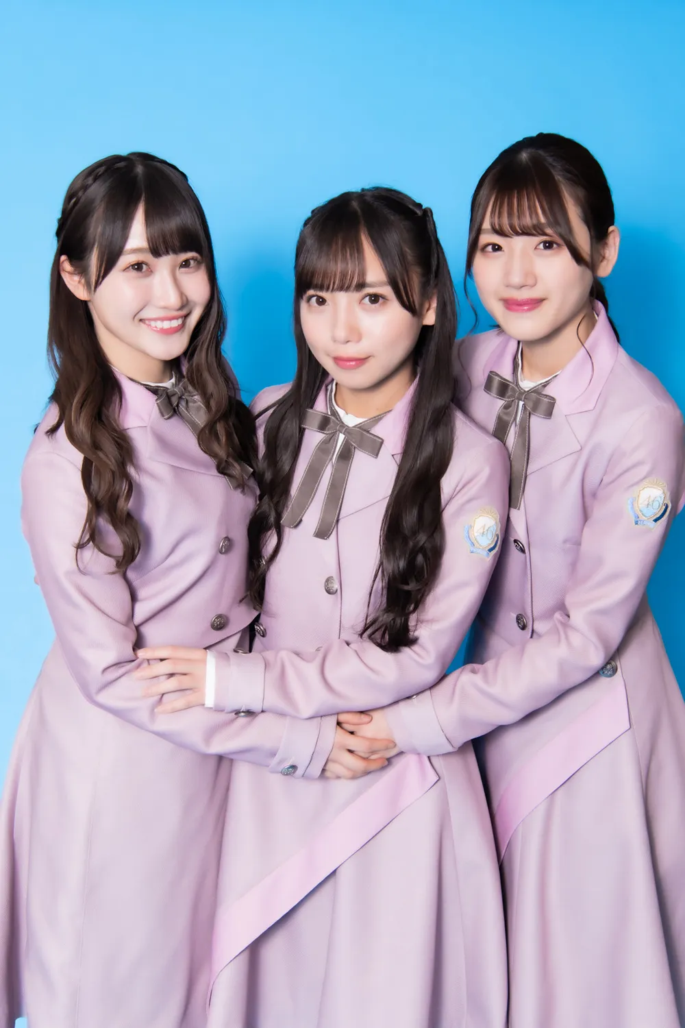 日向坂46の潮紗理菜、齊藤京子、佐々木美玲