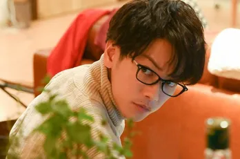 ＜恋つづ＞佐藤健の“超どアップ”動画が100万再生「まつげ長い！」「目だけでイケメン」