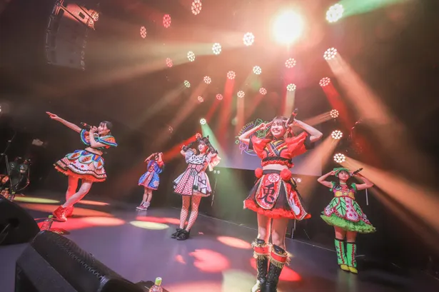 3月18日、東京・Veats SHIBUYAで「FES☆TIVEアジアツアー『THE・PARADE』」初日を迎えたFES☆TIVE