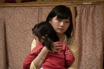 伊藤沙莉「ステップ」“ケロ先生”初登場シーンで豪快なずっこけ! 山田孝之の“パパの顔”は「すごく新鮮」