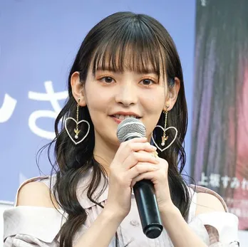 人気声優・上坂すみれ、胸元開いた「めっちゃ毛深い」SHOTに反響「破壊力！」