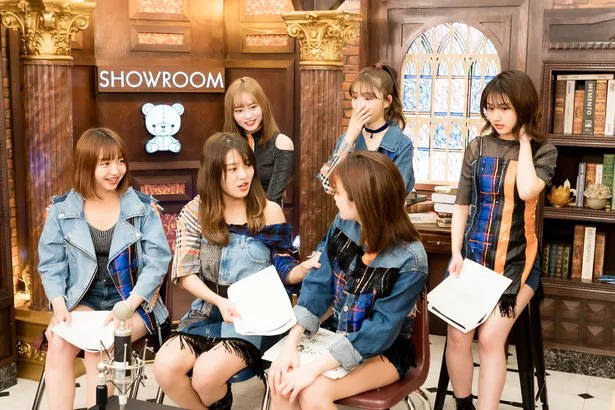 久々に6人そろってにぎやかなSHOWROOM配信だった