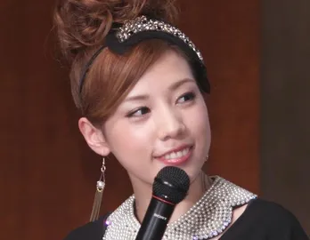 仲里依紗、本格的な“黒ギャル”SHOTにファン衝撃！「誰かと思った(笑)」「破壊力がすごい」