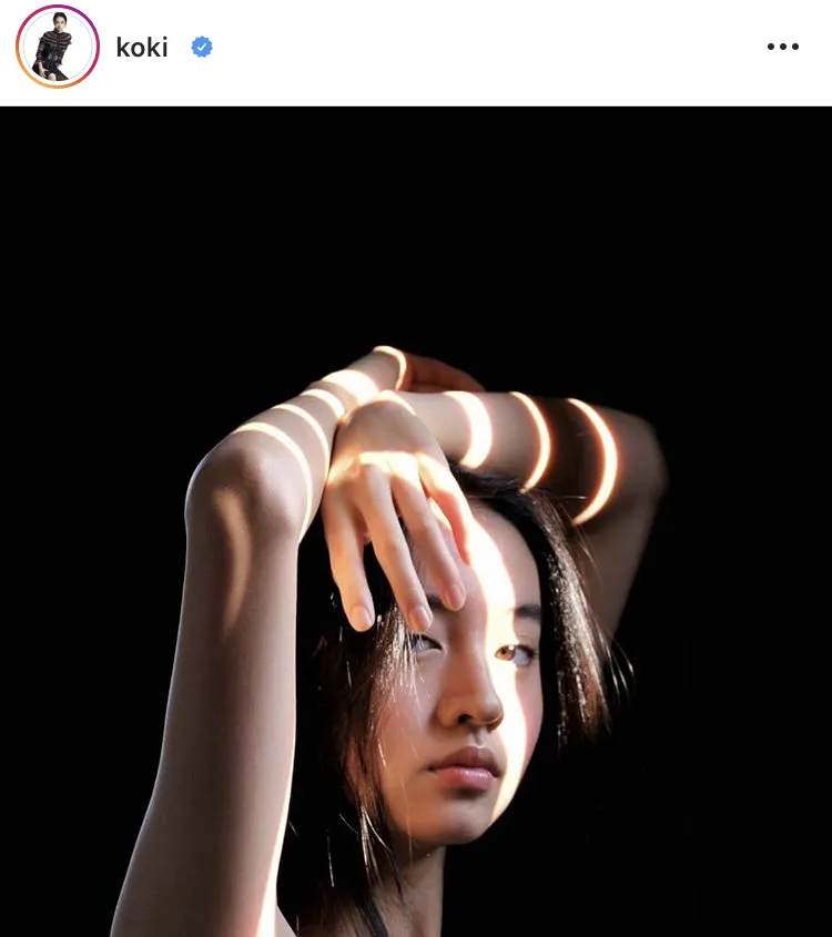 ※画像はKoki,(koki)公式Instagramのスクリーンショット