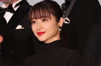 石原さとみ、飲み会での願望を明かす「好きな人だったら正面」