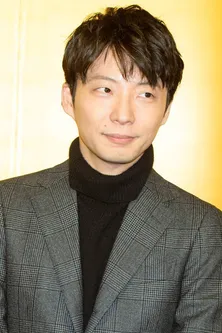 綾野剛が星野源へ耳打ちする姿にファン悶絶「色気がヤバイ!」「身長差すら萌える」