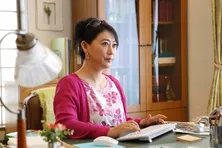 友近が“月9”初出演 「昭和テイストの役」ベストセラー作家演じる<SUITS/スーツ2>