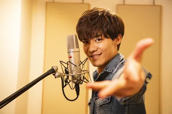 新浜レオン、“皆さまに元気、希望の光が届くように”「上を向いて歩こう」をカバー