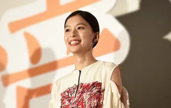 芳根京子、“ここ数年で一番ロングヘアー”な19歳当時の姿に反響「似合ってます」「懐かしい!」