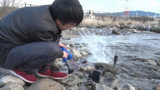 水しぶきを使ってリアルを追求