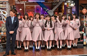 日向坂46が“ビリビリマシーン”や“激辛料理”でガヤ芸人とガチンコ対決！