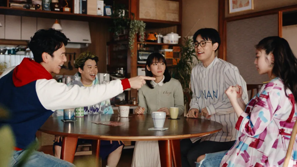 妻夫木聡、矢本悠馬、吉岡里帆、成田凌、今田美桜(写真左から)が5人きょうだいに