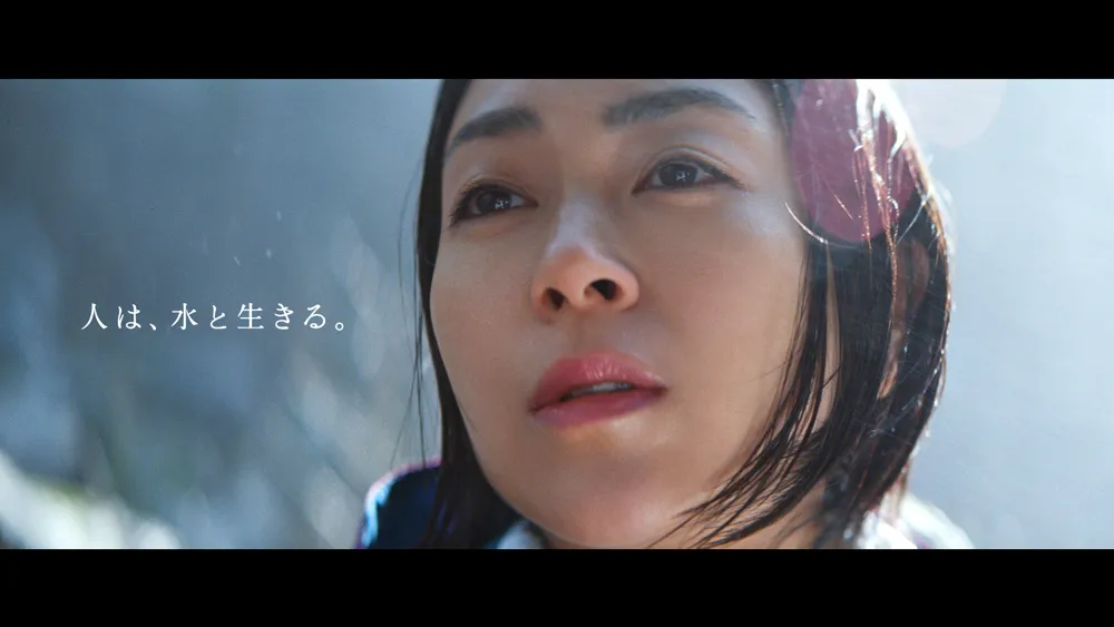 宇多田ヒカルが出演する「サントリー天然水」新TV-CMが4月19日(日)から全国で放映