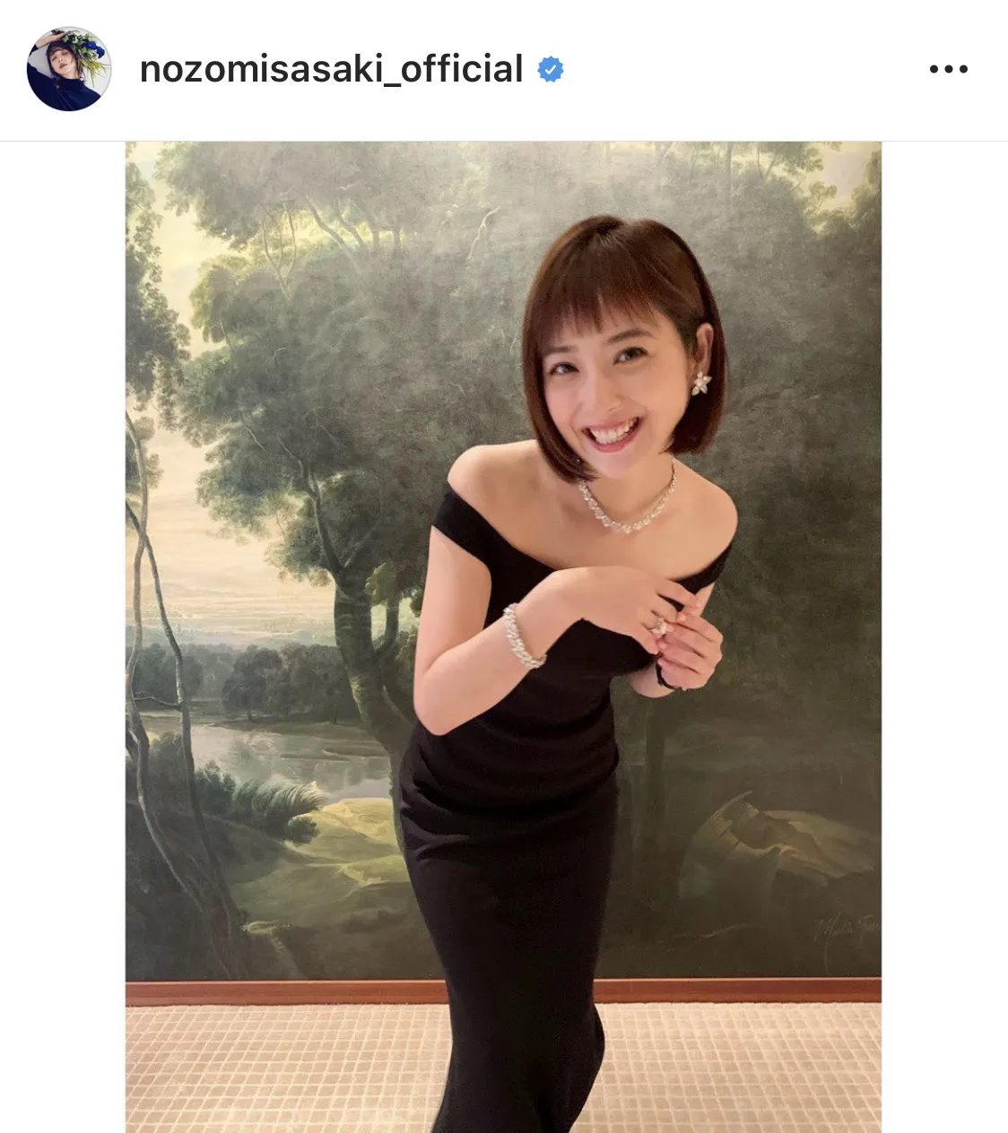 ※佐々木希公式Instagram(nozomisasaki_official)のスクリーンショット