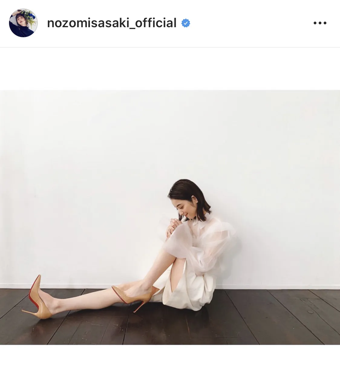 ※佐々木希公式Instagram(nozomisasaki_official)のスクリーンショット