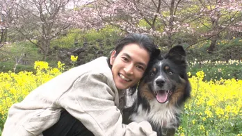 “恋つづ”で話題の渡邊圭祐がネコにうっとり…「もふもふモフモフ」に出演