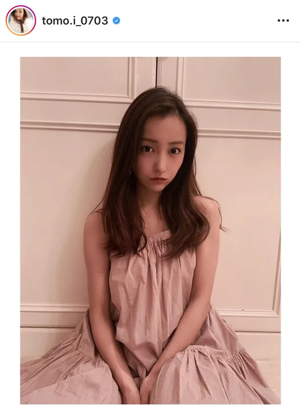 ※板野友美公式Instagram(tomo.i_0703)のスクリーンショット