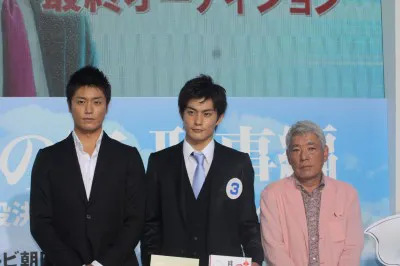 庄野崎さんは永井と共にドラマの成功を誓った
