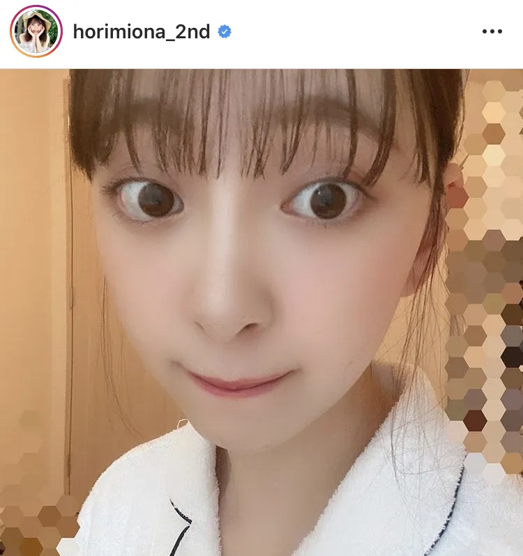 ※堀未央奈2nd写真集公式Instagram(horimiona_2nd)のスクリーンショット