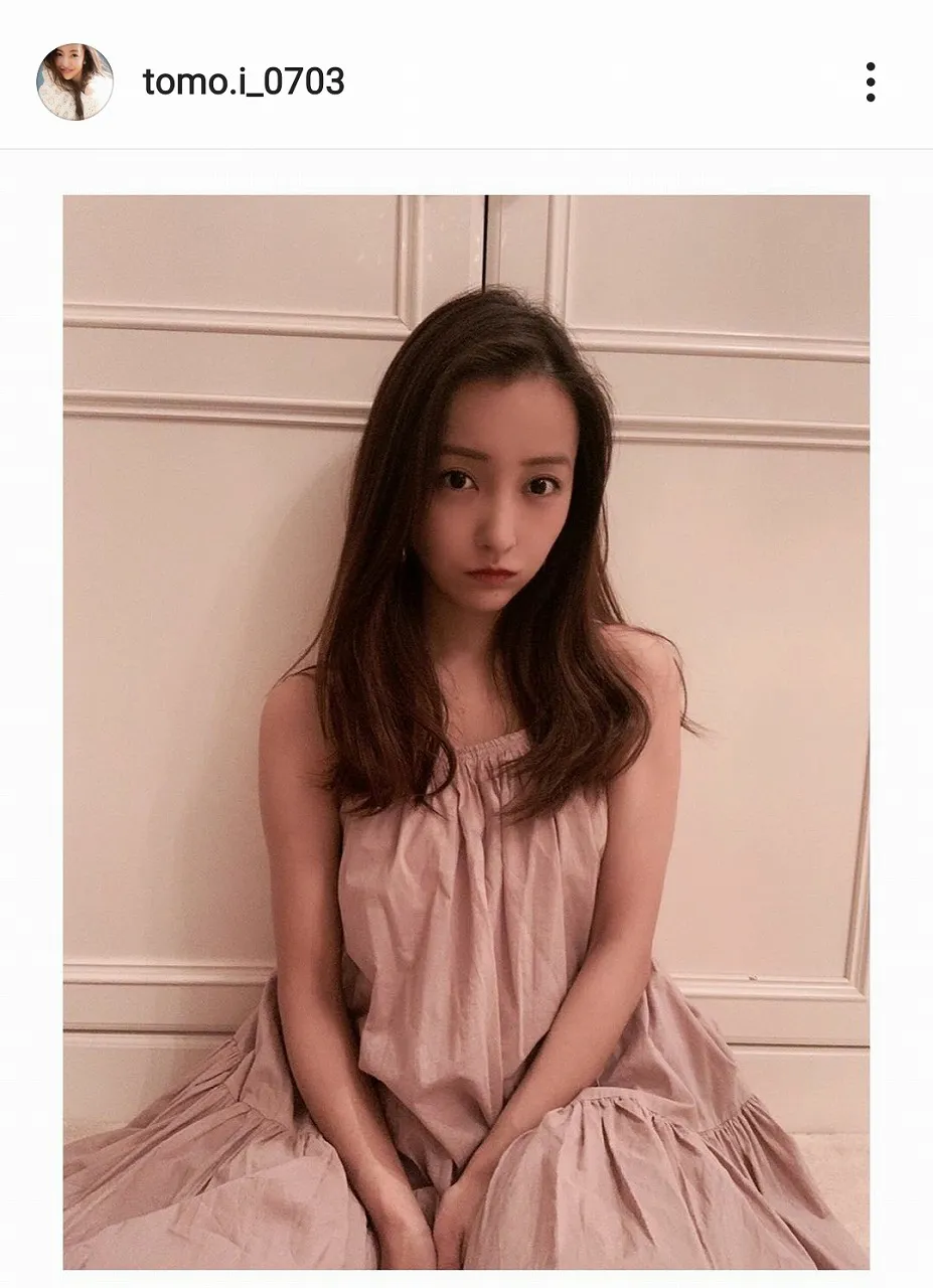 ※画像は板野友美(tomo.i_0703)公式Instagramのスクリーンショット