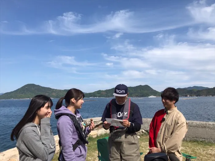 瀬戸内クルーズツアーの最終章は、無人島でパーティーを開催(1)