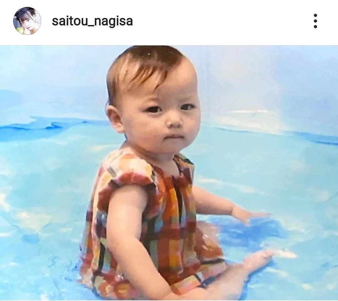 【写真を見る】齊藤なぎさ、幼少期の天使過ぎるSHOTを連発！