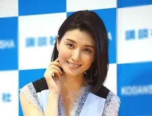 橋本マナミ、“カメラマン”今田耕司に高評価「脱がせ上手ですね〜」