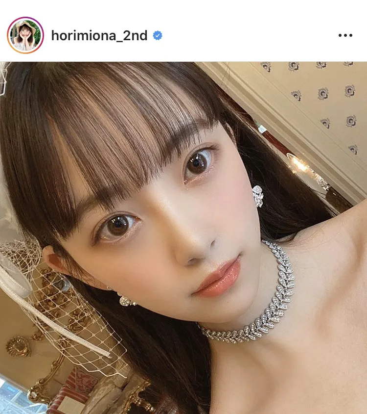 ※堀未央奈2nd写真集公式Instagram(horimiona_2nd)のスクリーンショット