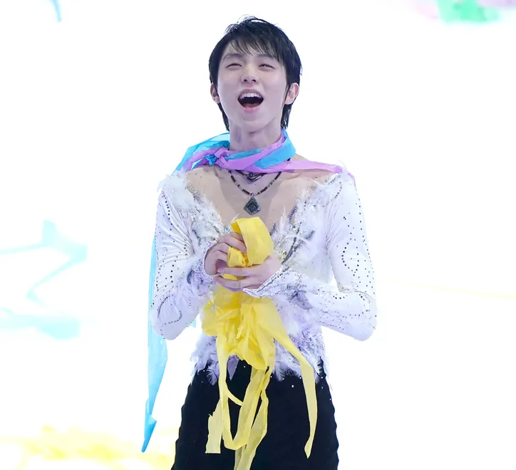 羽生結弦の全6試合に密着 神 写真集第3弾が発売 Webザテレビジョン