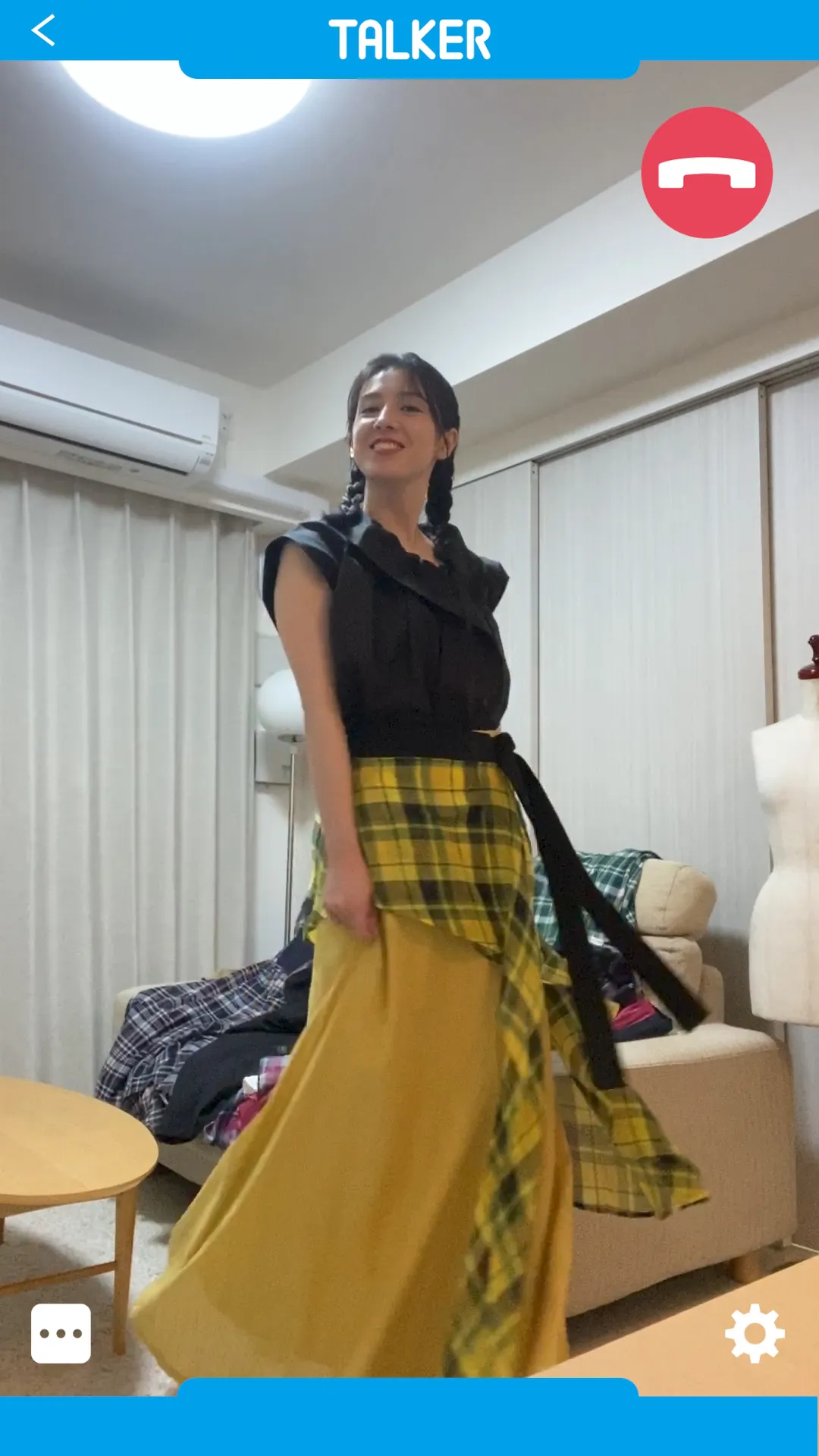 くみ子(桜庭ななみ)が“ファッションショー”を開催！