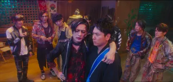 山下健二郎主演「八王子ゾンビーズ」の新場面写真を公開!イケメンゾンビたちが集結