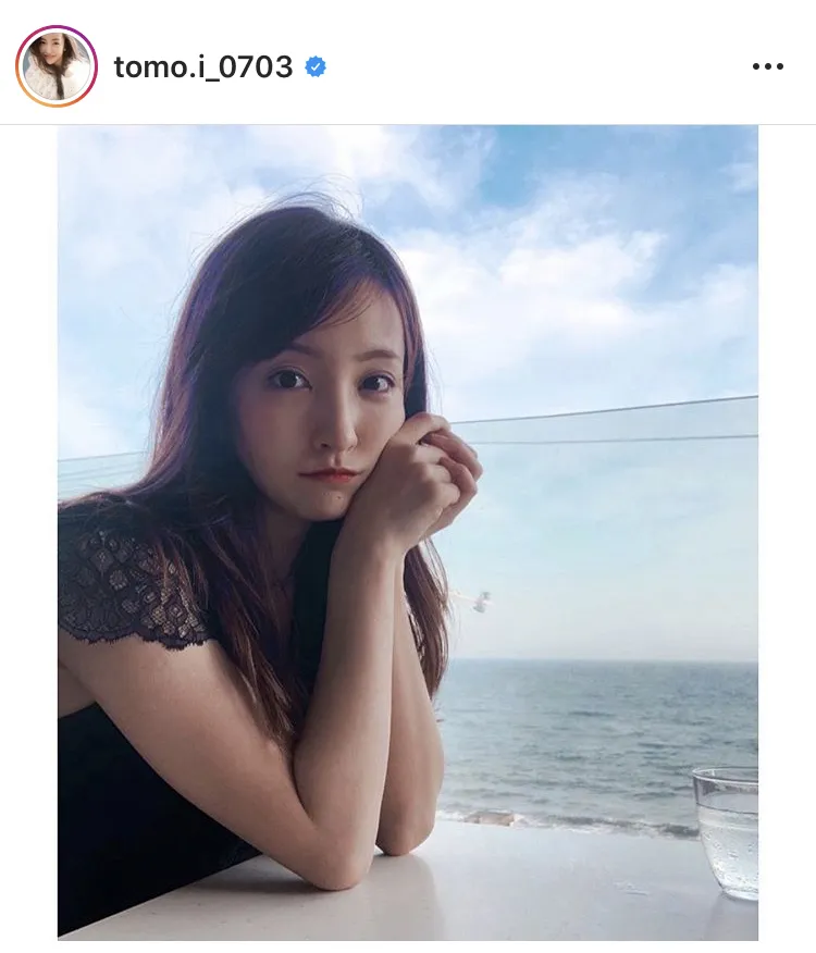 ※板野友美公式Instagram(tomo.i_0703)のスクリーンショット