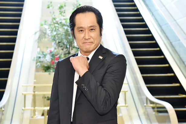6月28日(日)放送の「美食探偵 明智五郎」最終話に日本を代表するスーツアクター・高岩成二が出演