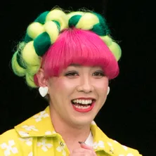 ぺえ、橋本マナミとの“ぽっこりお腹”SHOTを「ただの脂肪と幸せな赤ちゃん」と投稿し、ファン大爆笑