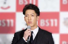 尾上右近、“親友”布川隼汰に高校時代にフラれた有名女優の名前を明かされ苦笑い