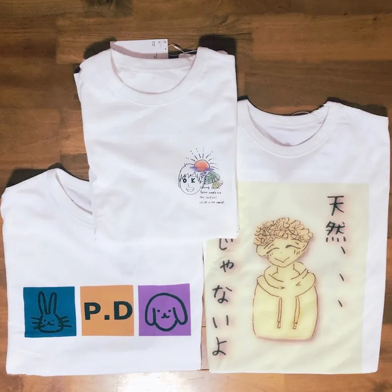 【写真を見る】大友花恋が“父の日”にプレゼントした、3枚のオリジナルTシャツ
