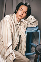 中村倫也が多様な役を演じ分けられるのはなぜ？「どれもが自分にある要素だし、それがないと演じられない」＜水曜日が消えた＞