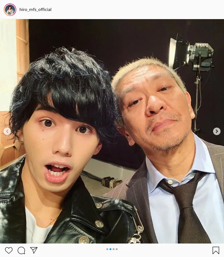 【写真を見る】Hiroとダウンタウン松本人志