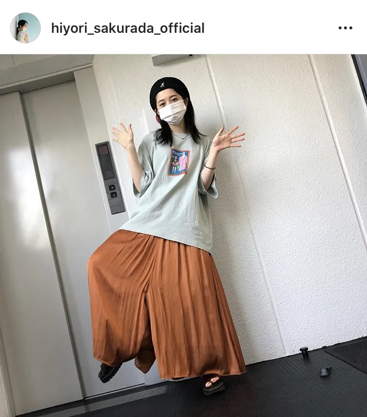 ※桜田ひより公式Instagram(hiyori_sakurada_official)のスクリーンショット