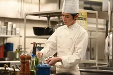 ＜本郷奏多＞「キングダム」ではトレンド入りも！「麒麟がくる」など出演作ラッシュで証明する変幻自在ぶり