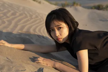 小野莉奈、20歳を機に自ら志願、写真家の丸谷嘉長とフォトセッション「新しい自分を更新していけるように」