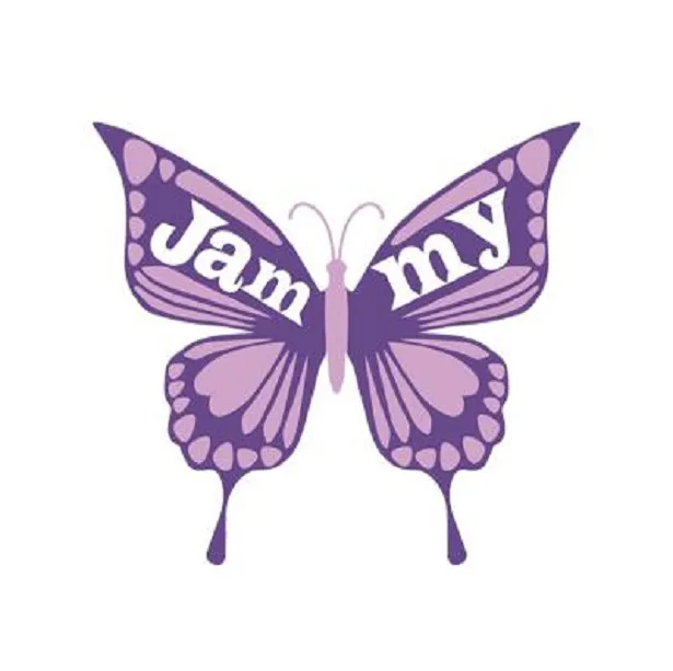 【写真を見る】西川樹里プロデュースのアパレルブランド「Jammy(ジャミー)」ロゴ