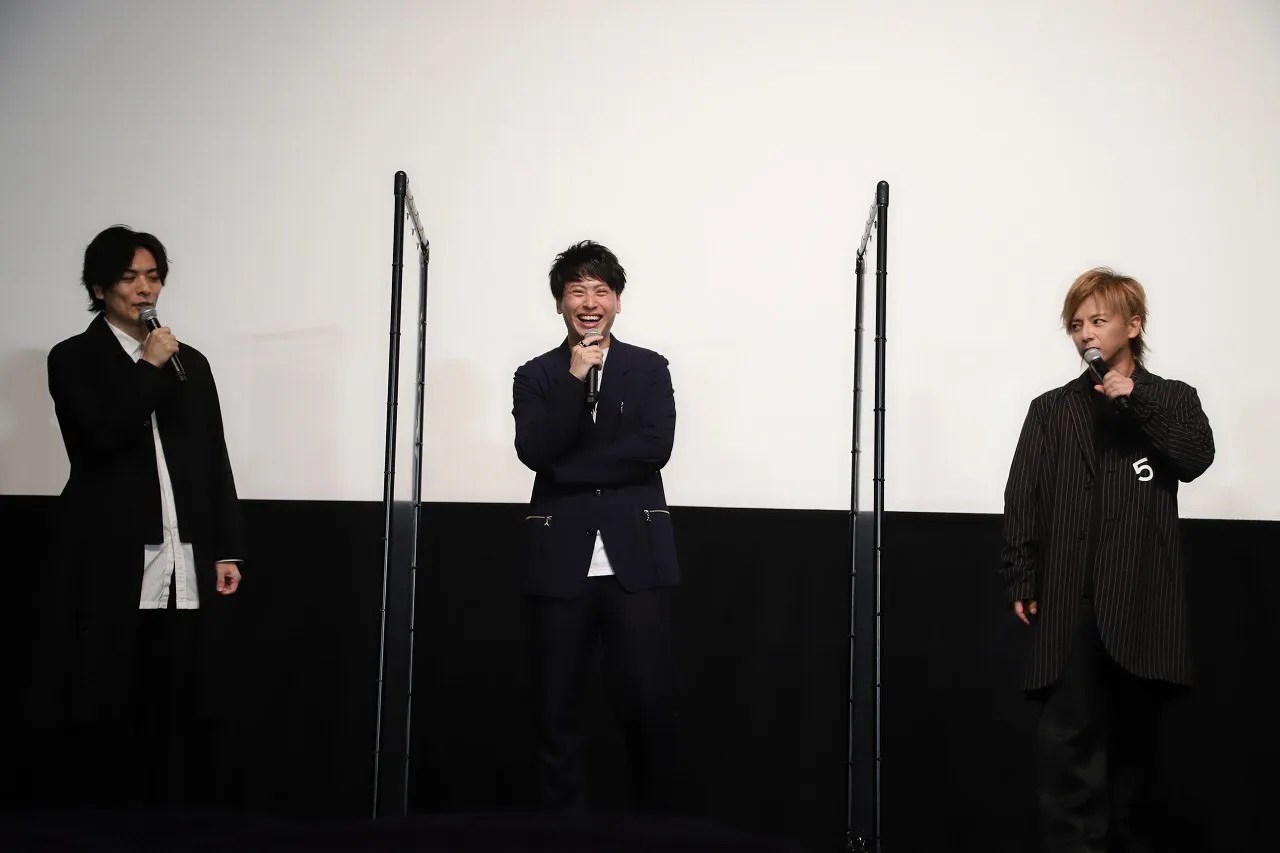 主演の山下健二郎(中央)らが「八王子ゾンビーズ」の舞台あいさつに登壇した