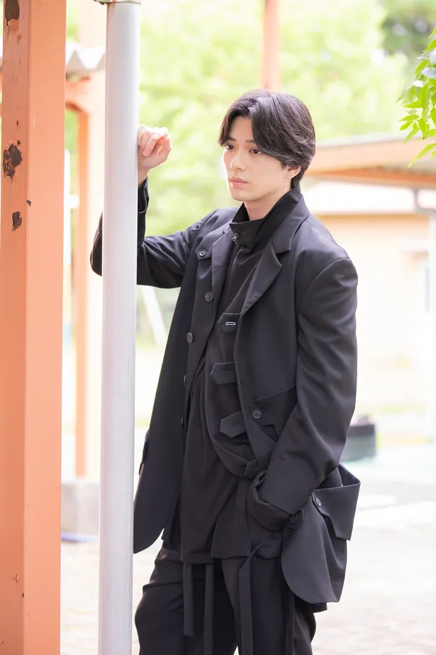 新田真剣佑 コミカルなやり取りで就活に悩む高校生の背中を押す 画像2 4 芸能ニュースならザテレビジョン