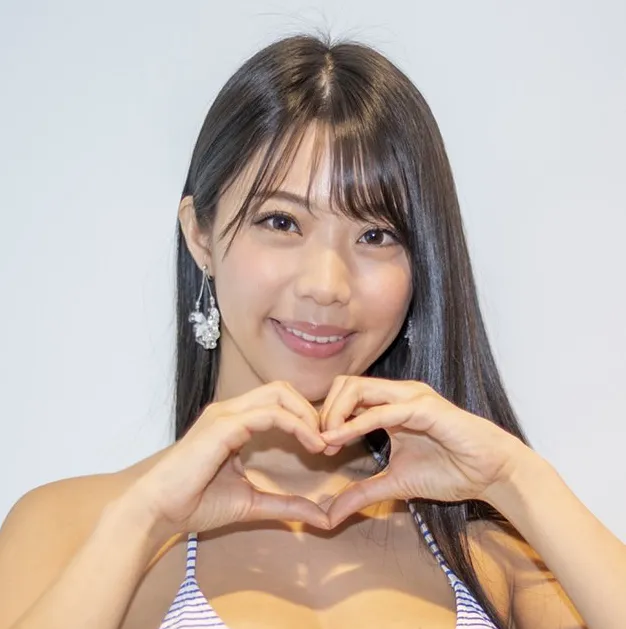 グラビアアイドル鈴木ふみ奈 30歳の抱負は 美魔女 になれるように Webザテレビジョン