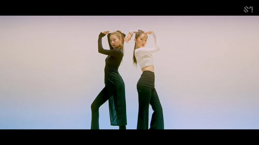 Red Velvet・アイリーン＆スルギによる楽曲「Naughty」の配信がスタート