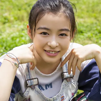 CMで話題!森七菜、ホフディランの名曲「スマイル」を“かわいく”カバー スマイル満載のMVも公開