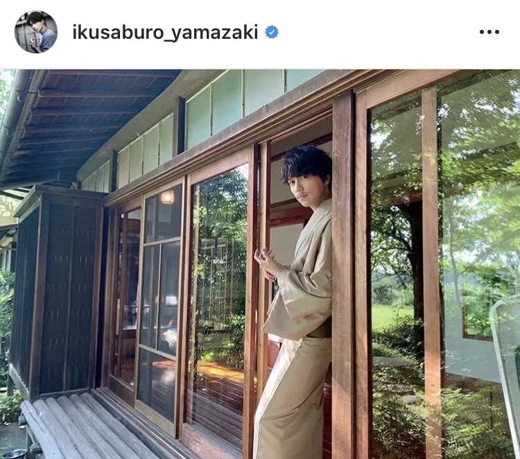 ※山崎育三郎公式Instagram(ikusaburo_yamazaki_official)より